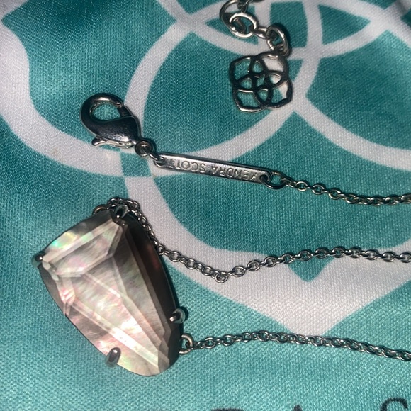 Kendra Scott Smokey Pearl Necklace and adjustable Ring - Picture 3 of 8